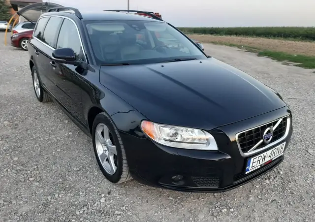 VOLVO V70 D3 Geartronic Summum