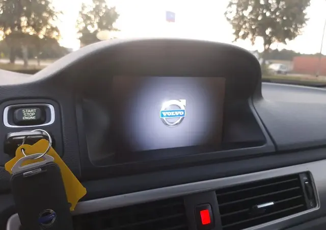 VOLVO V70 D3 Geartronic Summum