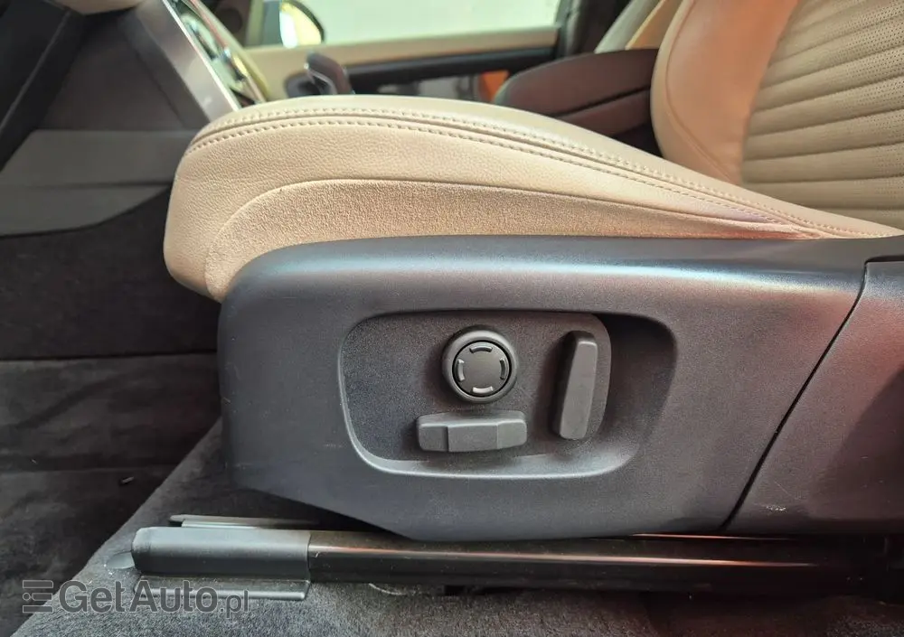 LAND ROVER Discovery Sport D150