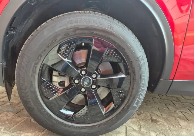 LAND ROVER Discovery Sport D150