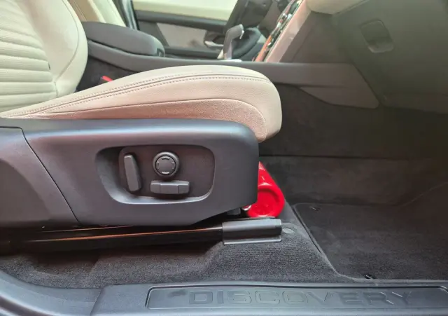 LAND ROVER Discovery Sport D150