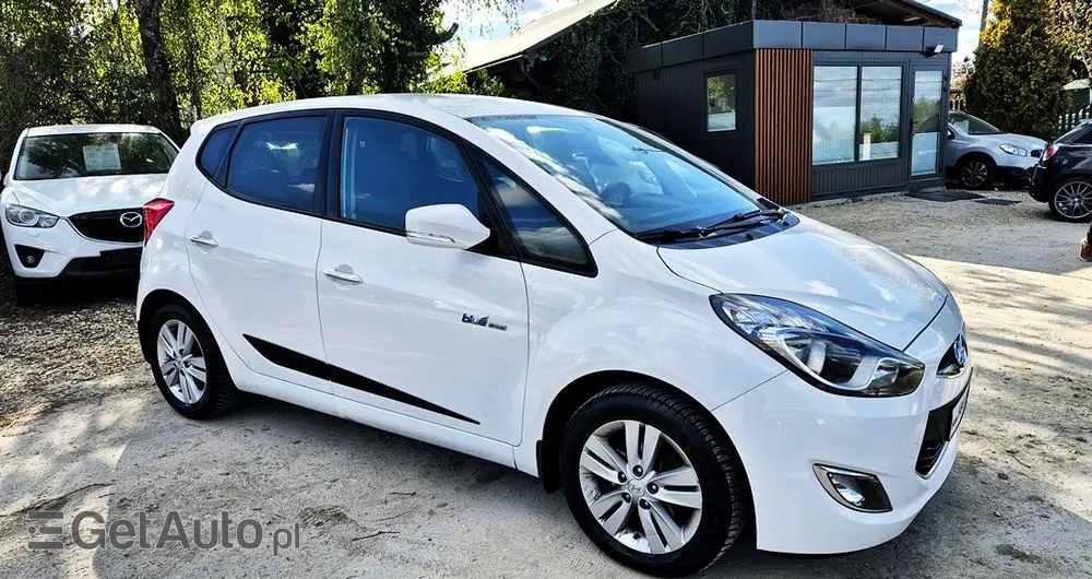 HYUNDAI Ix20 1.4 Premium blue
