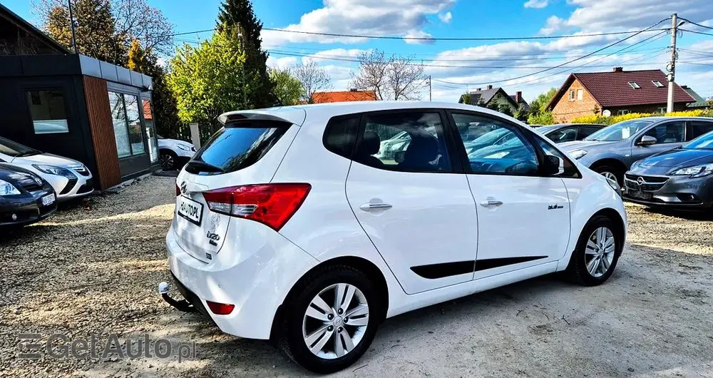 HYUNDAI Ix20 1.4 Premium blue