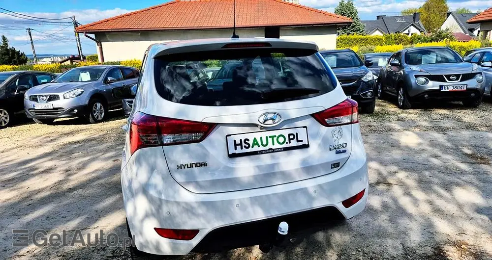 HYUNDAI Ix20 1.4 Premium blue