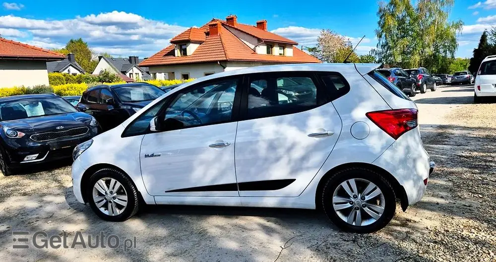 HYUNDAI Ix20 1.4 Premium blue
