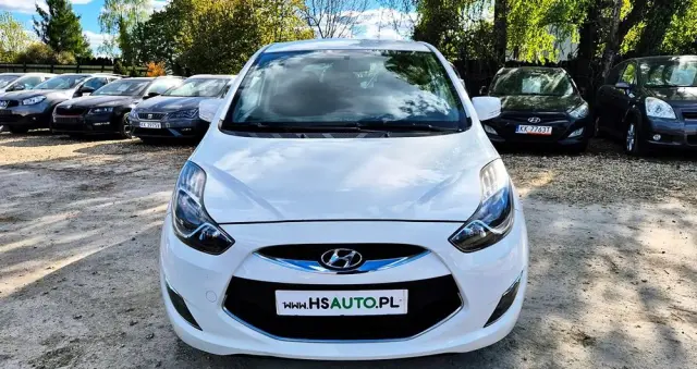 HYUNDAI Ix20 1.4 Premium blue