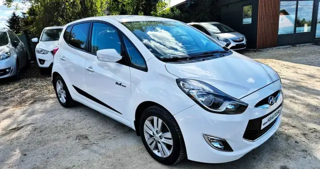 HYUNDAI Ix20 1.4 Premium blue