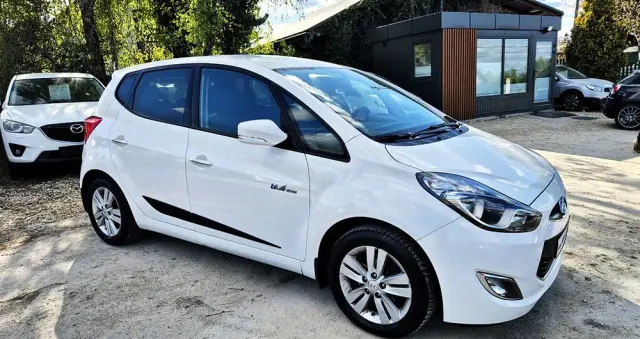 HYUNDAI Ix20 1.4 Premium blue