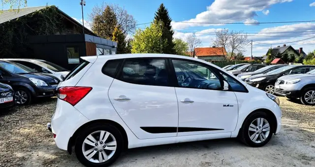 HYUNDAI Ix20 1.4 Premium blue