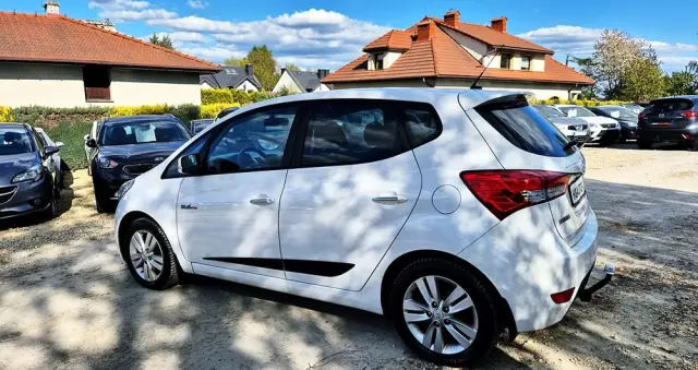 HYUNDAI Ix20 1.4 Premium blue