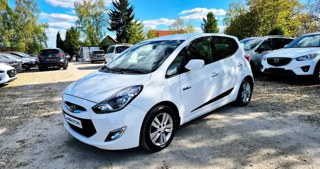 HYUNDAI Ix20 1.4 Premium blue
