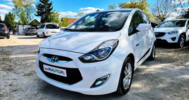HYUNDAI Ix20 1.4 Premium blue