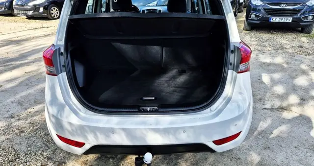 HYUNDAI Ix20 1.4 Premium blue