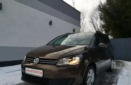 VOLKSWAGEN Touran 