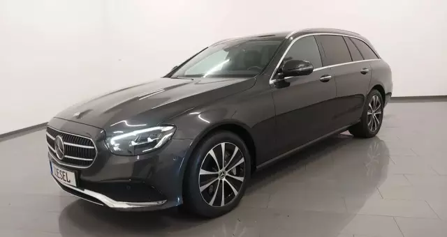 MERCEDES-BENZ Klasa E 220 d 9G-TRONIC Exclusive