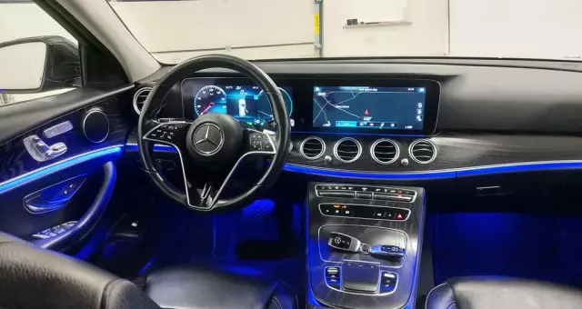 MERCEDES-BENZ Klasa E 220 d 9G-TRONIC Exclusive