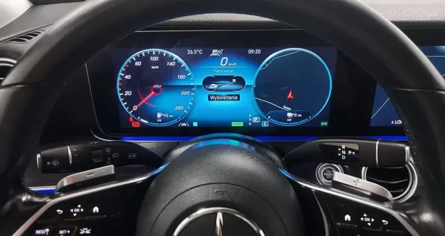 MERCEDES-BENZ Klasa E 220 d 9G-TRONIC Exclusive