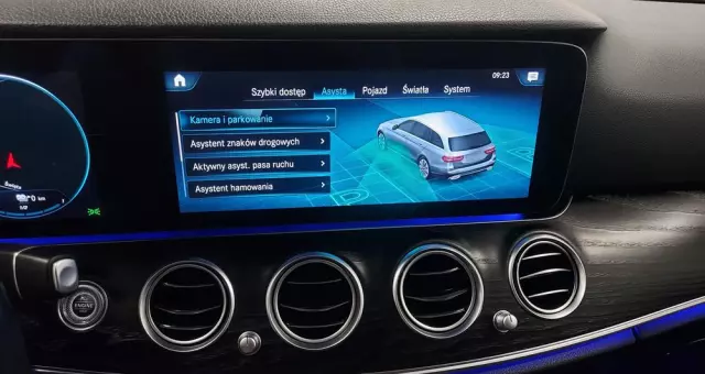 MERCEDES-BENZ Klasa E 220 d 9G-TRONIC Exclusive