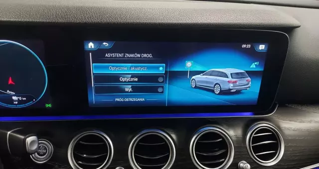 MERCEDES-BENZ Klasa E 220 d 9G-TRONIC Exclusive