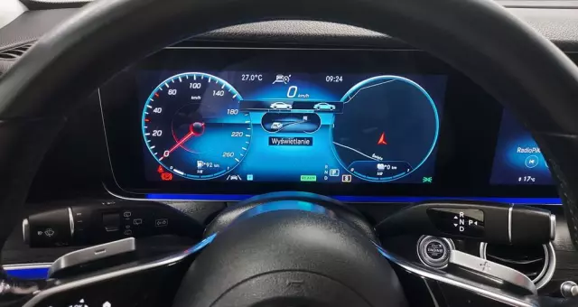 MERCEDES-BENZ Klasa E 220 d 9G-TRONIC Exclusive