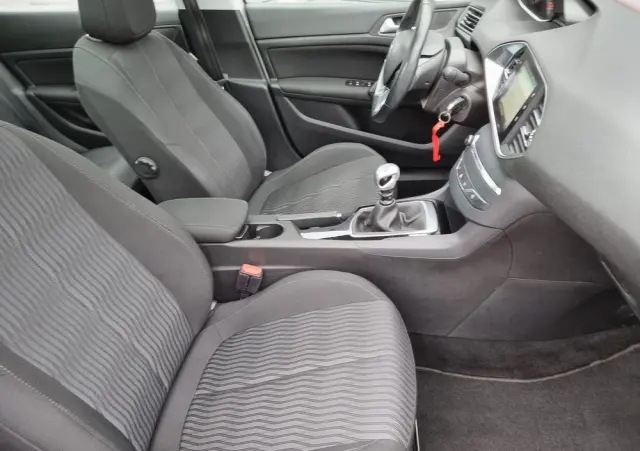 PEUGEOT 308 1.2 PureTech Active S&S