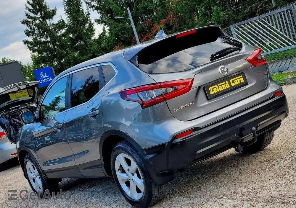 NISSAN Qashqai 1.2 DIG-T Tekna