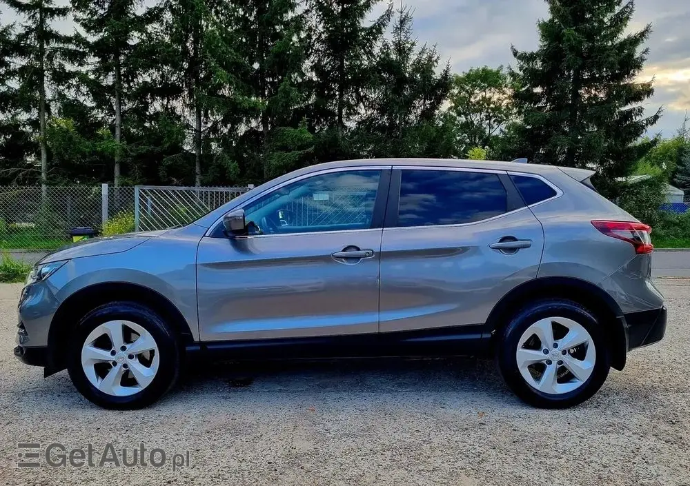 NISSAN Qashqai 1.2 DIG-T Tekna