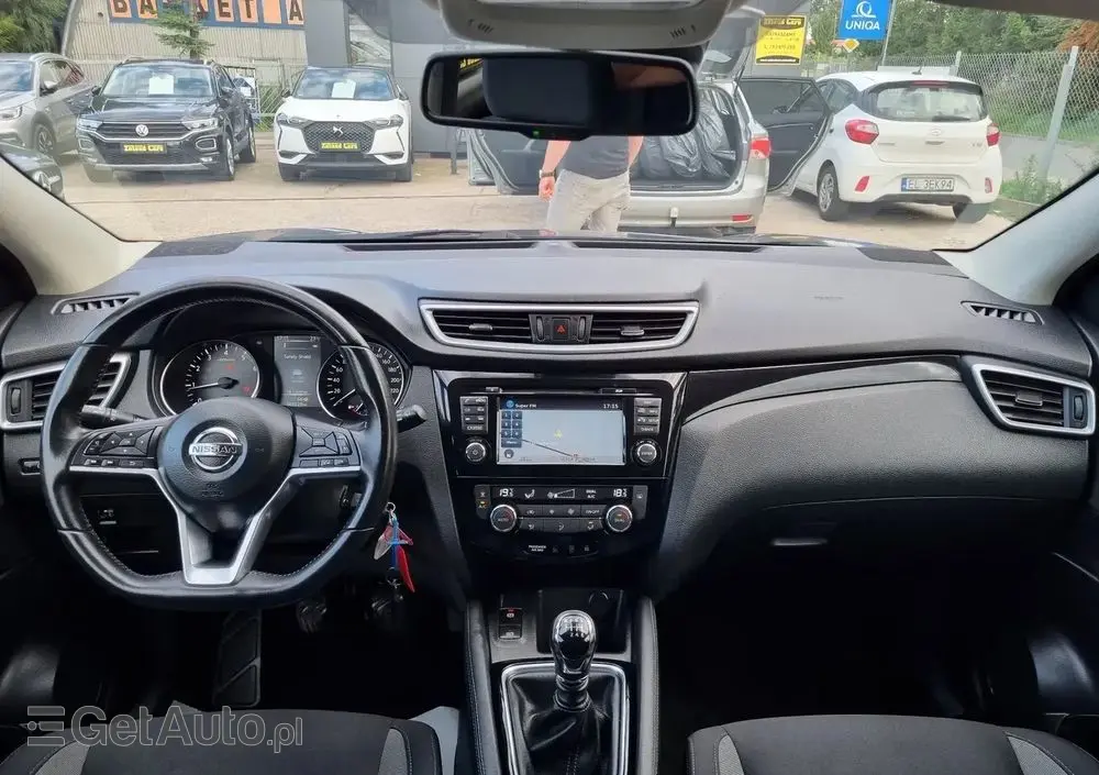 NISSAN Qashqai 1.2 DIG-T Tekna