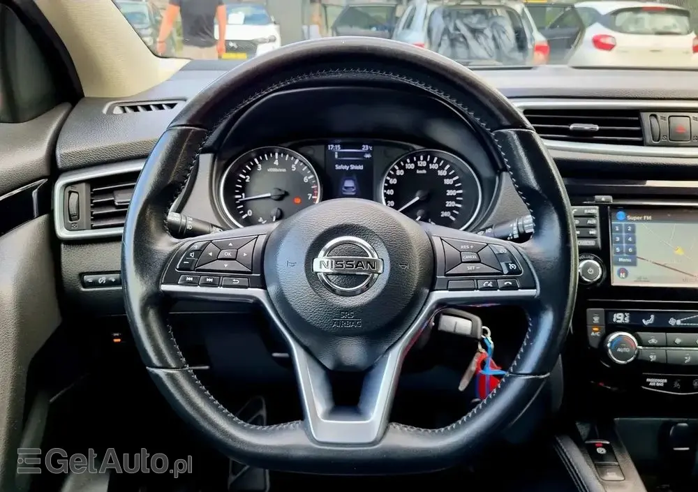 NISSAN Qashqai 1.2 DIG-T Tekna