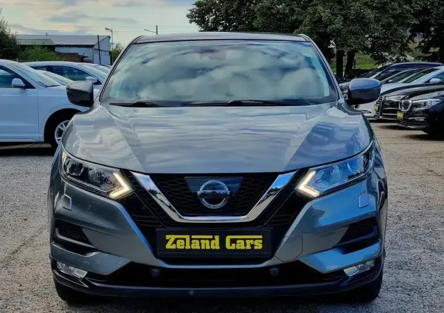 NISSAN Qashqai 1.2 DIG-T Tekna