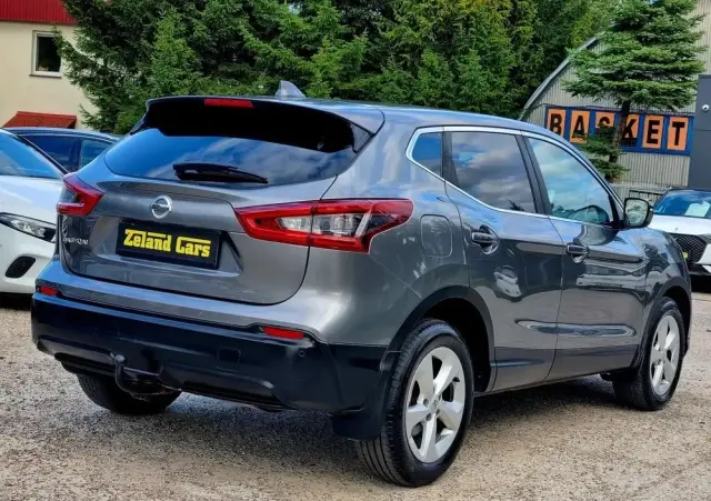 NISSAN Qashqai 1.2 DIG-T Tekna