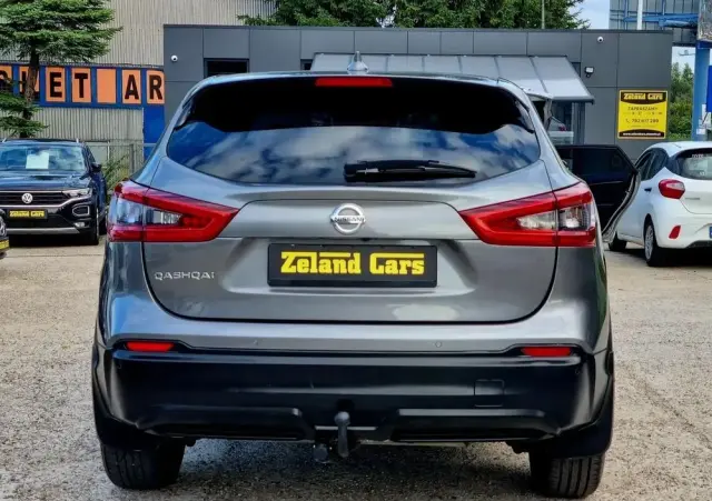 NISSAN Qashqai 1.2 DIG-T Tekna