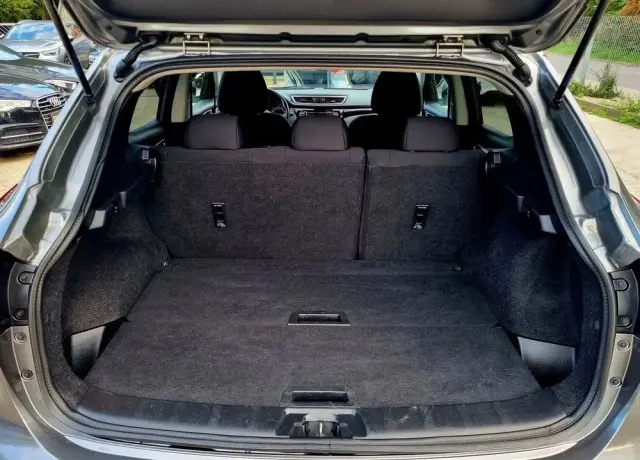 NISSAN Qashqai 1.2 DIG-T Tekna