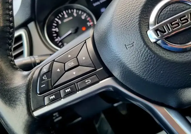 NISSAN Qashqai 1.2 DIG-T Tekna