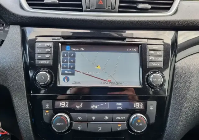 NISSAN Qashqai 1.2 DIG-T Tekna