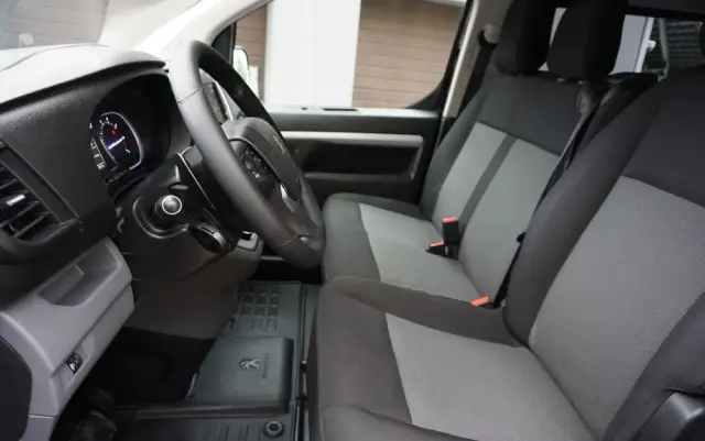 PEUGEOT Expert Premium L3H1 EAT6 TwinCab Komfort Plus