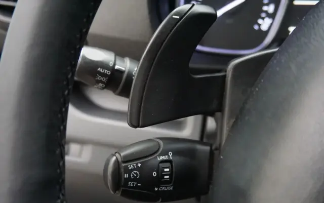 PEUGEOT Expert Premium L3H1 EAT6 TwinCab Komfort Plus