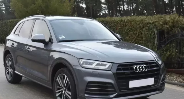 AUDI Q5 