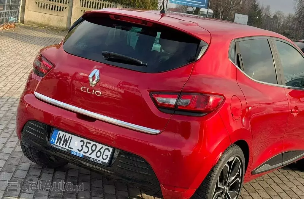 RENAULT Clio 