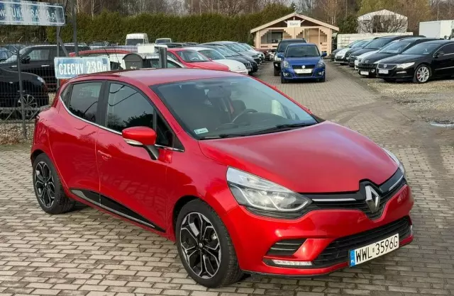 RENAULT Clio 