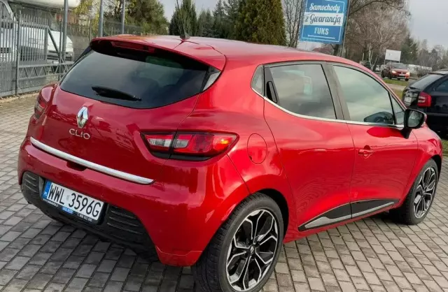 RENAULT Clio 
