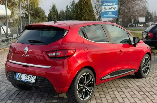 RENAULT Clio 