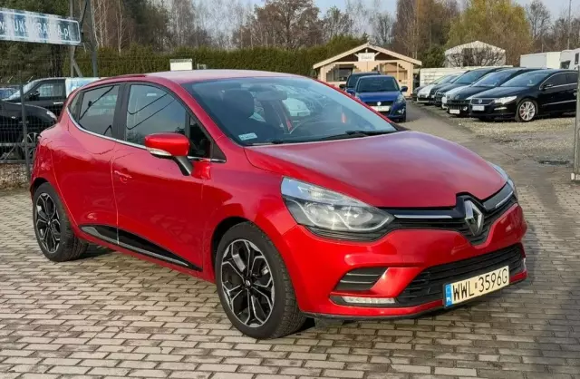 RENAULT Clio 