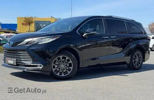 TOYOTA Sienna 