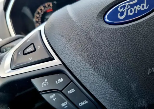 FORD S-Max 1.5 Eco Boost Start-Stopp Titanium