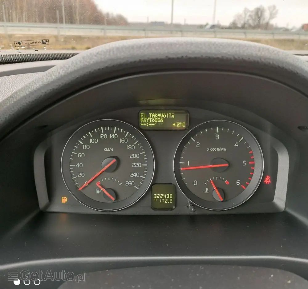 VOLVO V50 