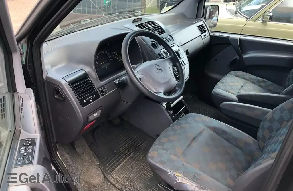 MERCEDES-BENZ Vito V 220 CDI (122 KM)