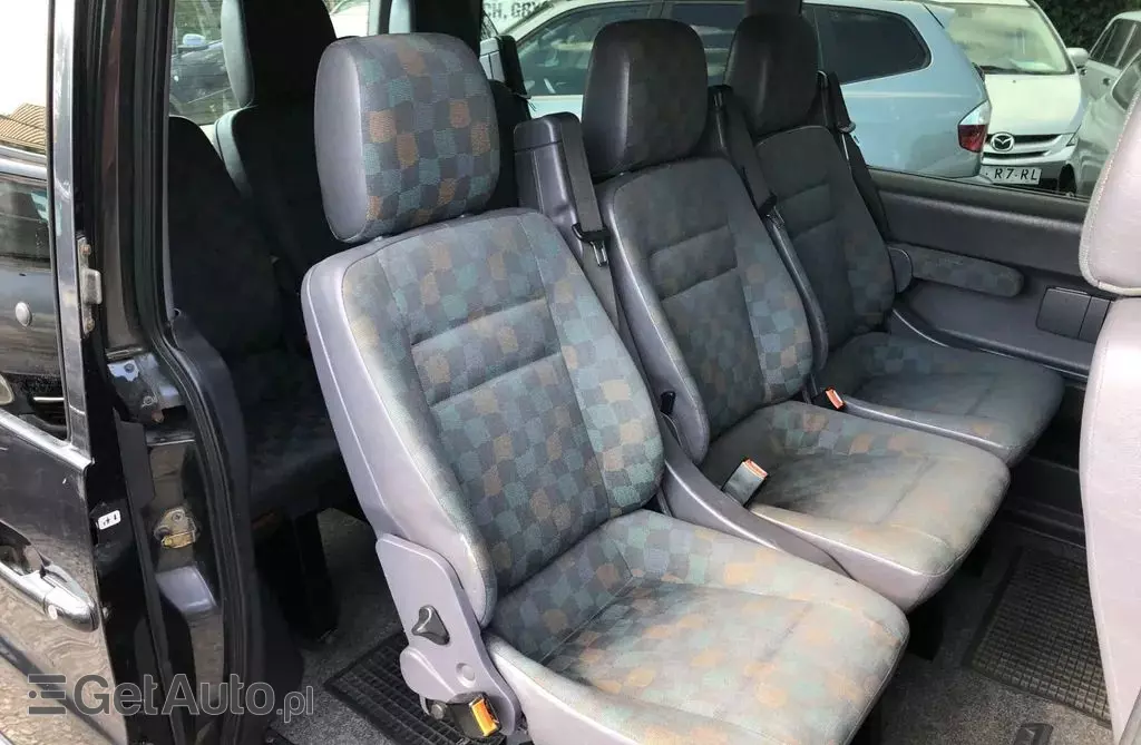 MERCEDES-BENZ Vito V 220 CDI (122 KM)