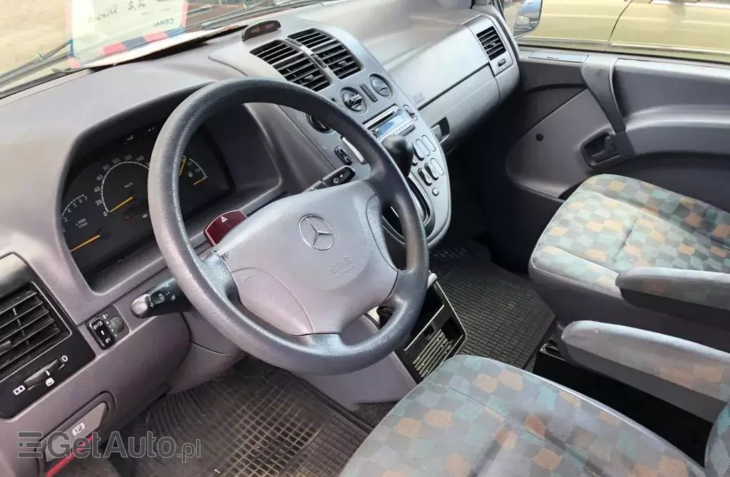 MERCEDES-BENZ Vito V 220 CDI (122 KM)