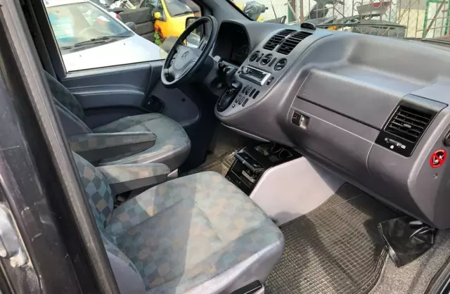MERCEDES-BENZ Vito V 220 CDI (122 KM)